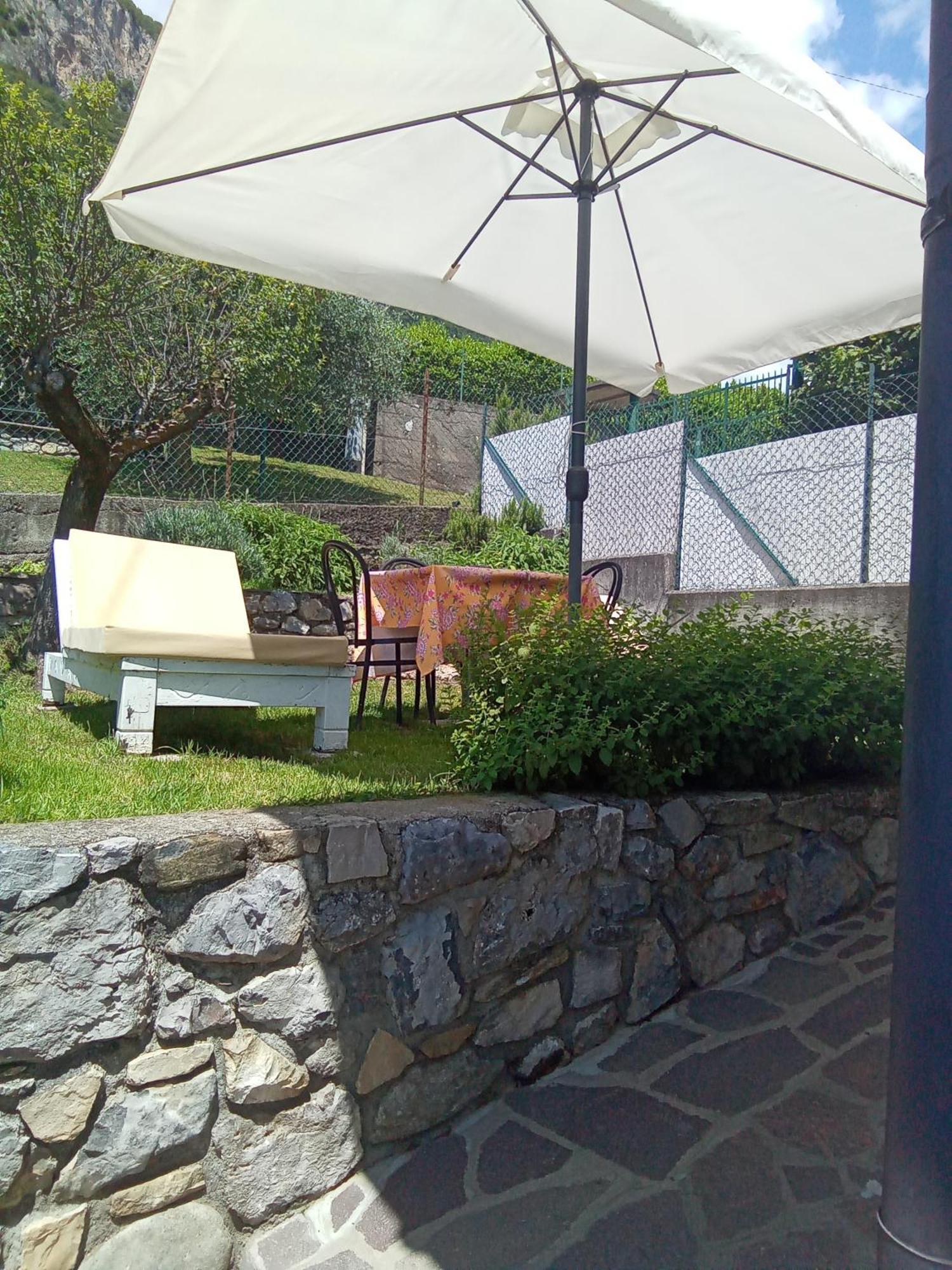 IseoLakeRental - Cà Negra Costa Volpino Exterior foto